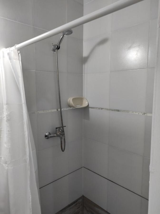 Ezeiza 1 Nuestro Lugar A 15 Minutos Del Aeropuerto Tranfer Opcional Desde Y Al Aeropuerto De Ezeiza Las 24 Horas Pet Friendly Exterior foto