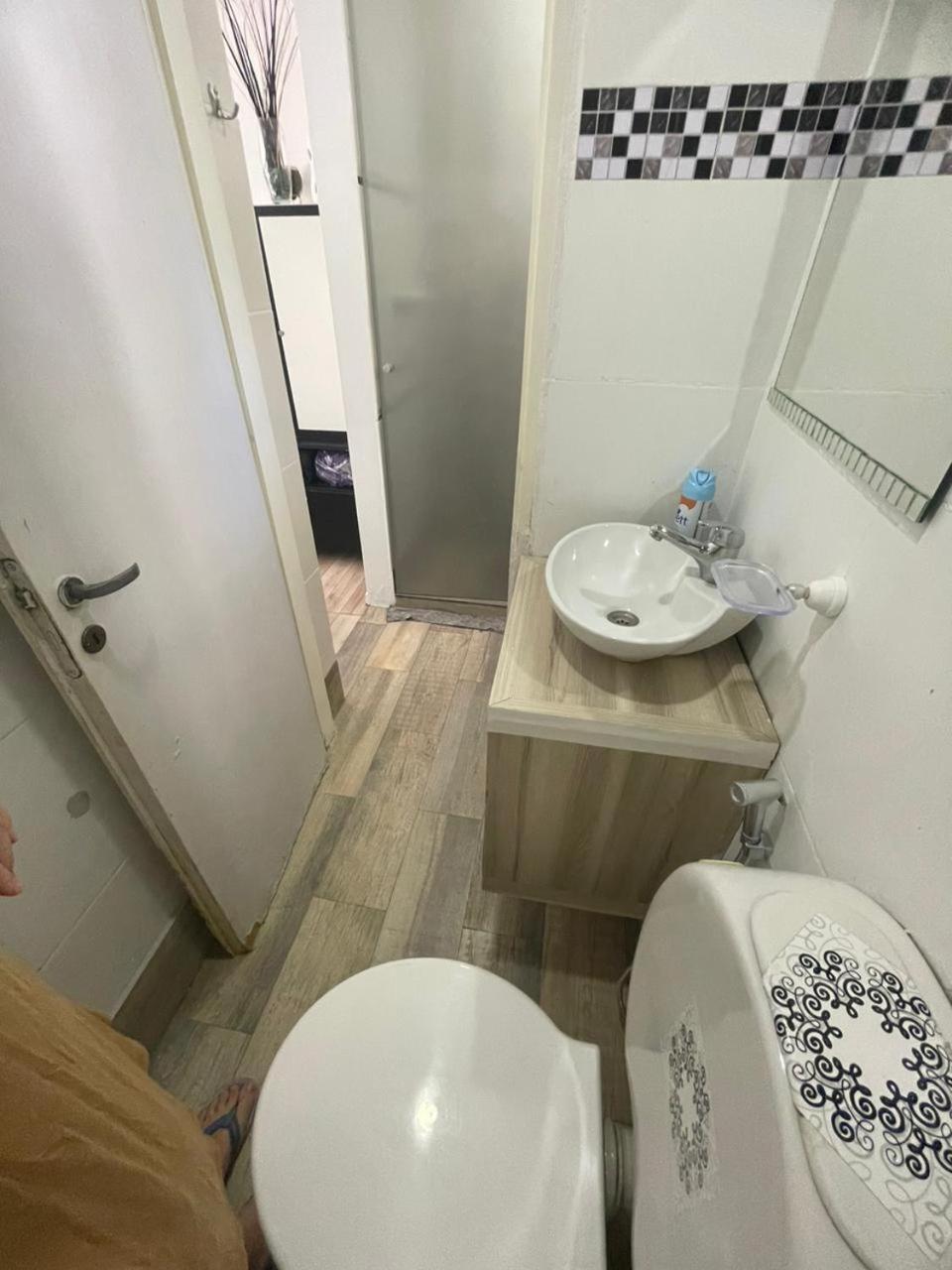 Ezeiza 1 Nuestro Lugar A 15 Minutos Del Aeropuerto Tranfer Opcional Desde Y Al Aeropuerto De Ezeiza Las 24 Horas Pet Friendly Exterior foto