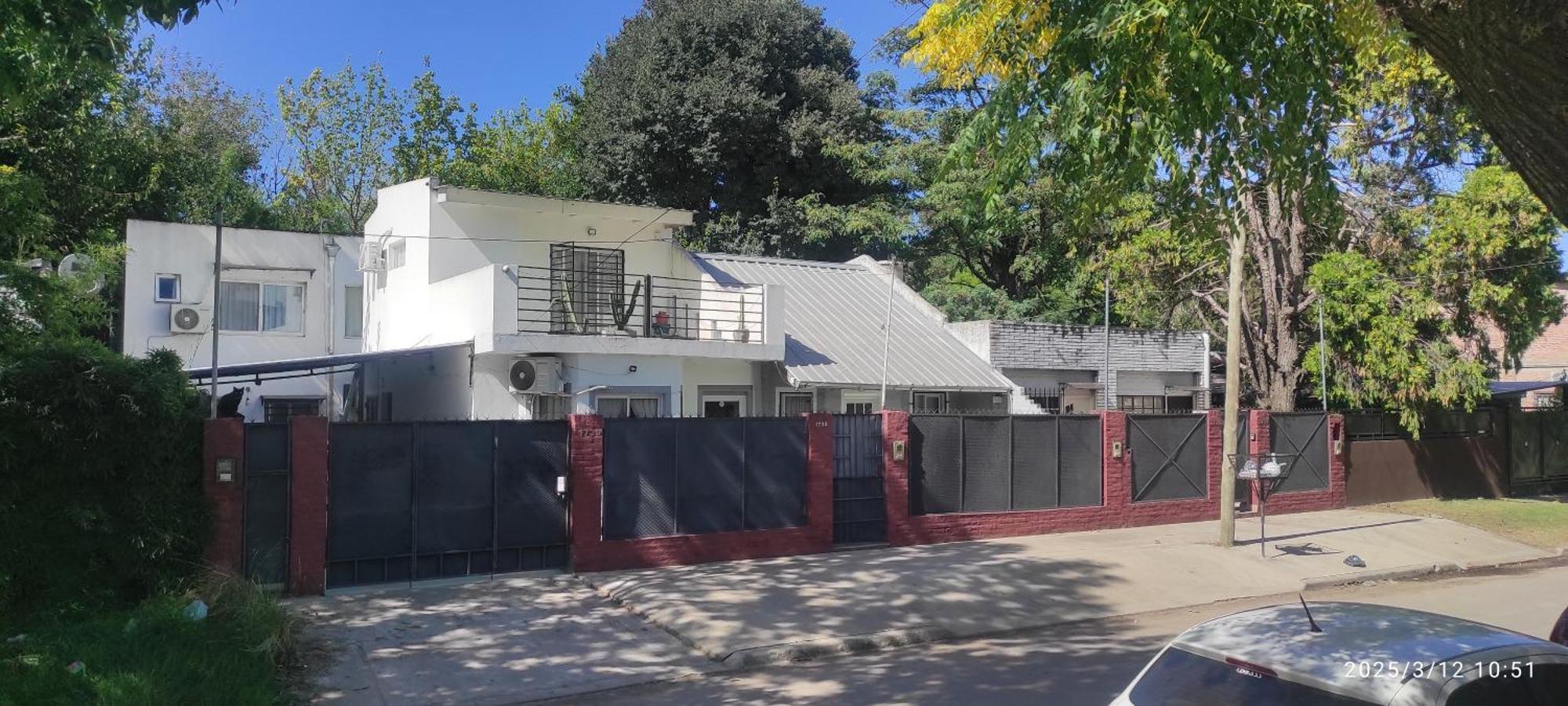 Ezeiza 1 Nuestro Lugar A 15 Minutos Del Aeropuerto Tranfer Opcional Desde Y Al Aeropuerto De Ezeiza Las 24 Horas Pet Friendly Exterior foto